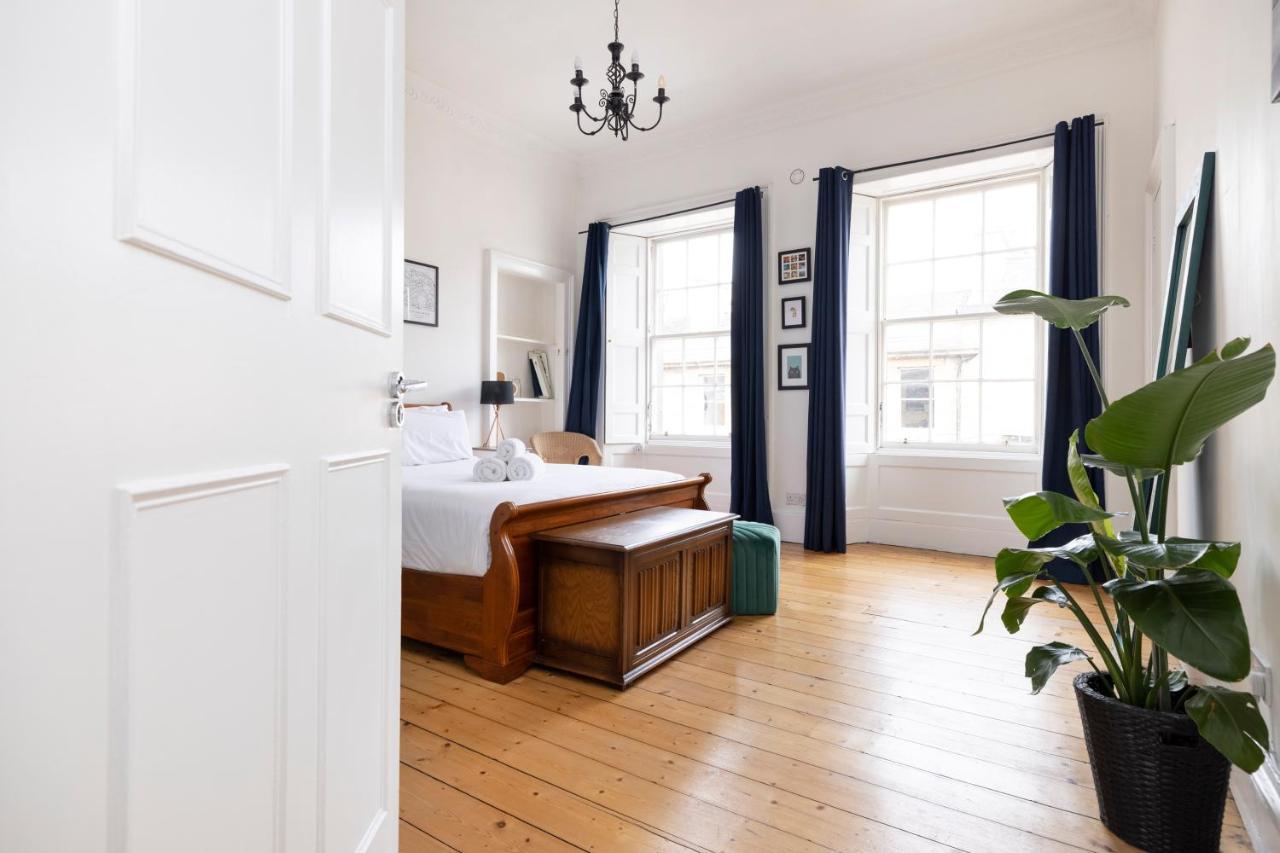 Altido Glamorous 2-Bed Flat Near Edinburgh Castle ภายนอก รูปภาพ