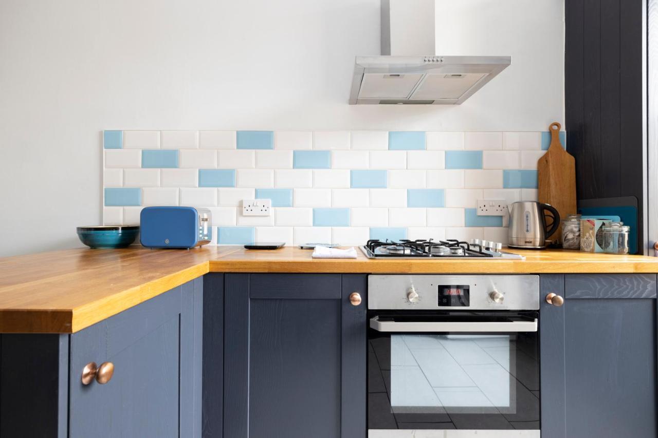 Altido Glamorous 2-Bed Flat Near Edinburgh Castle ภายนอก รูปภาพ