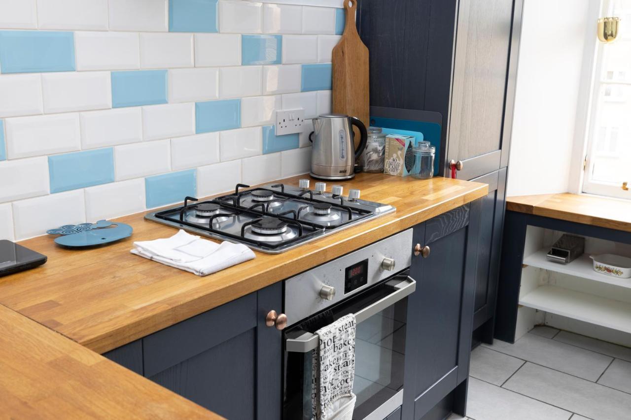Altido Glamorous 2-Bed Flat Near Edinburgh Castle ภายนอก รูปภาพ