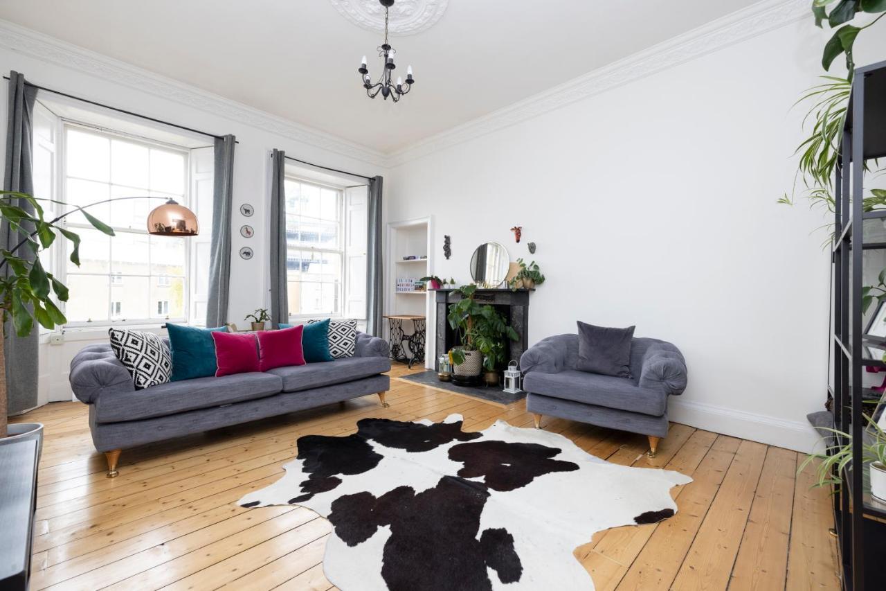 Altido Glamorous 2-Bed Flat Near Edinburgh Castle ภายนอก รูปภาพ