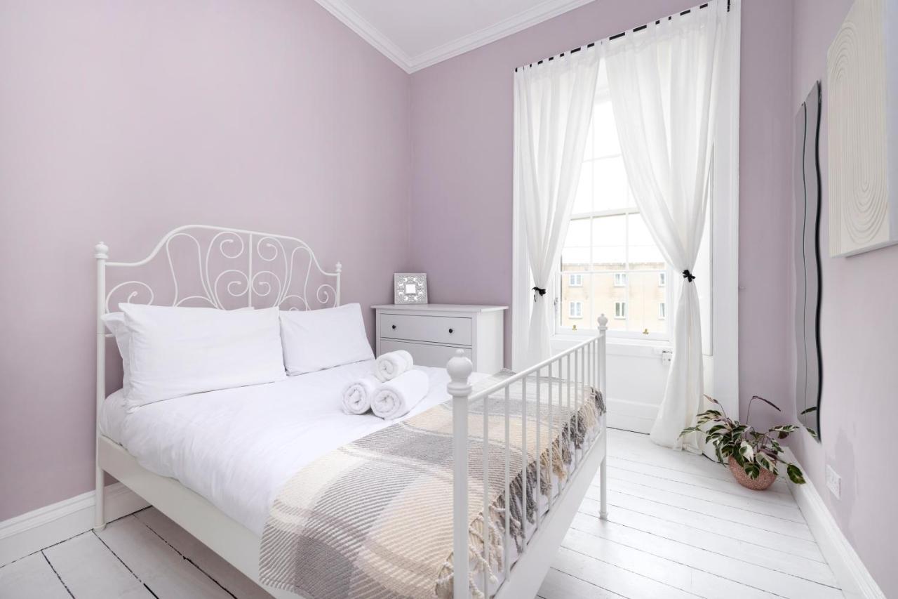 Altido Glamorous 2-Bed Flat Near Edinburgh Castle ภายนอก รูปภาพ