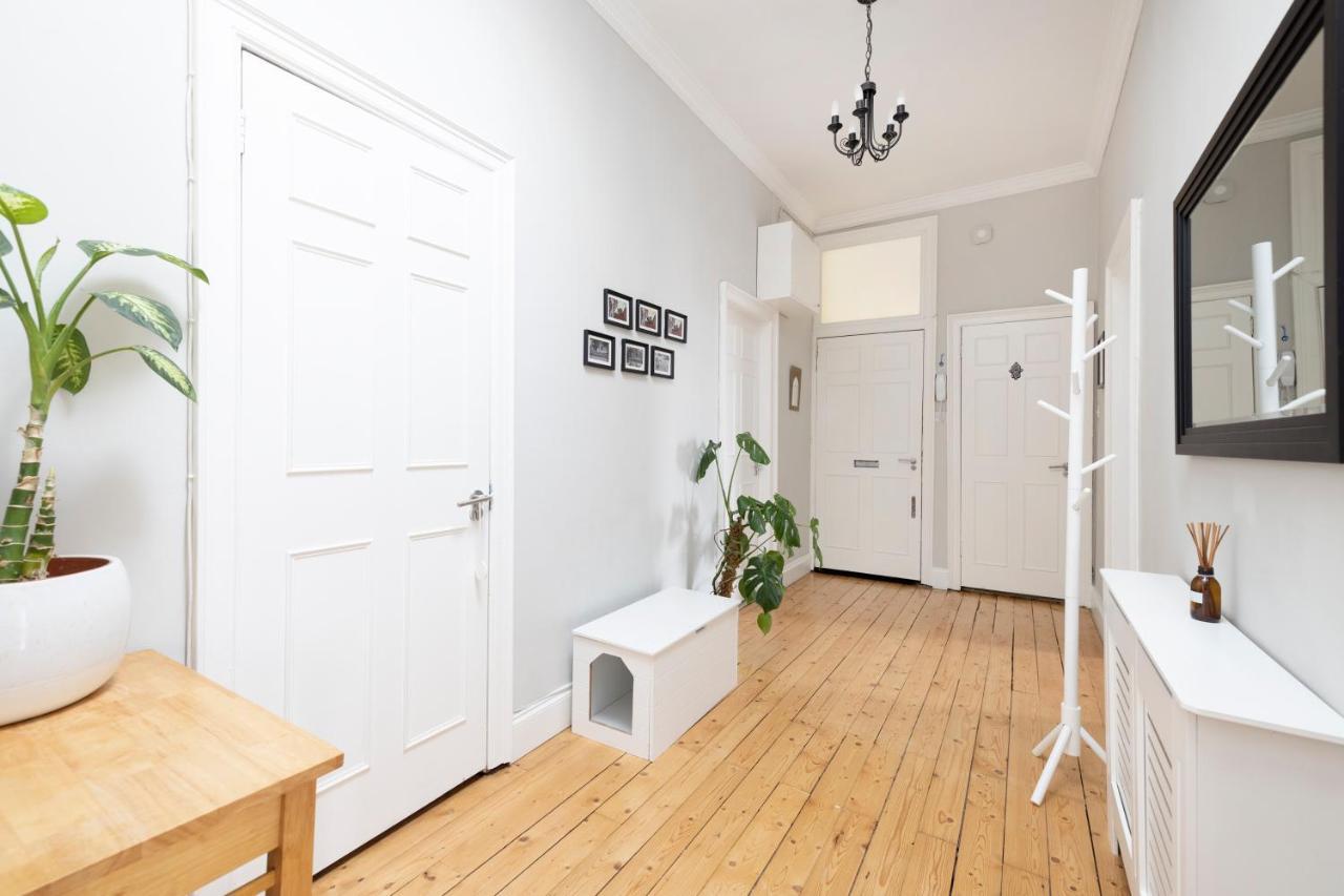 Altido Glamorous 2-Bed Flat Near Edinburgh Castle ภายนอก รูปภาพ