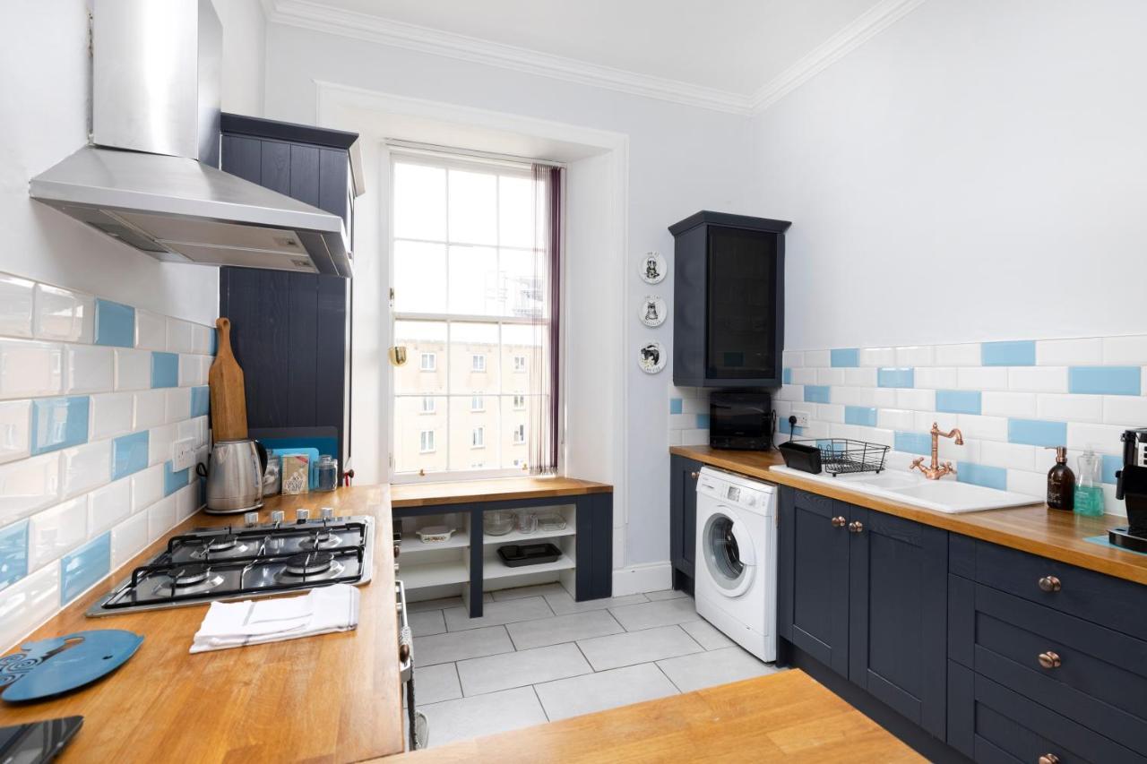 Altido Glamorous 2-Bed Flat Near Edinburgh Castle ภายนอก รูปภาพ